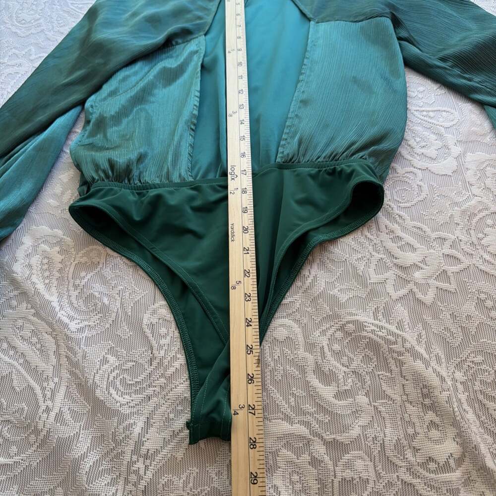 Adelyn Rae Forest green bodysuit open back whimsy witchy goth core flowy - Picture 4 of 8